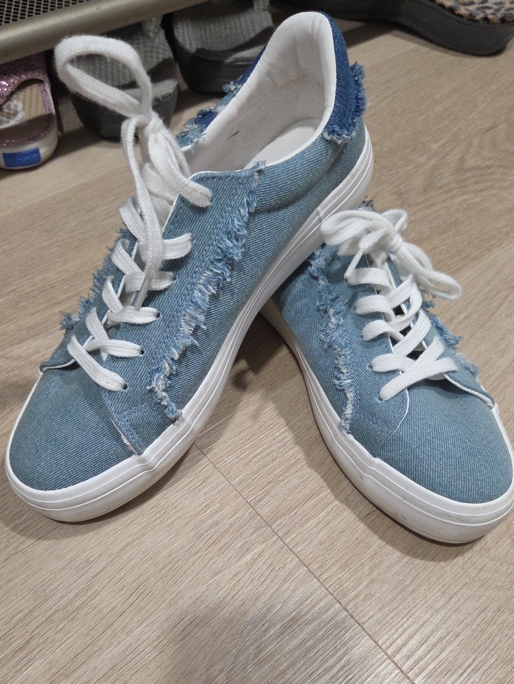Sugar Light Blue Frayed Denim Low-Top Sneakers